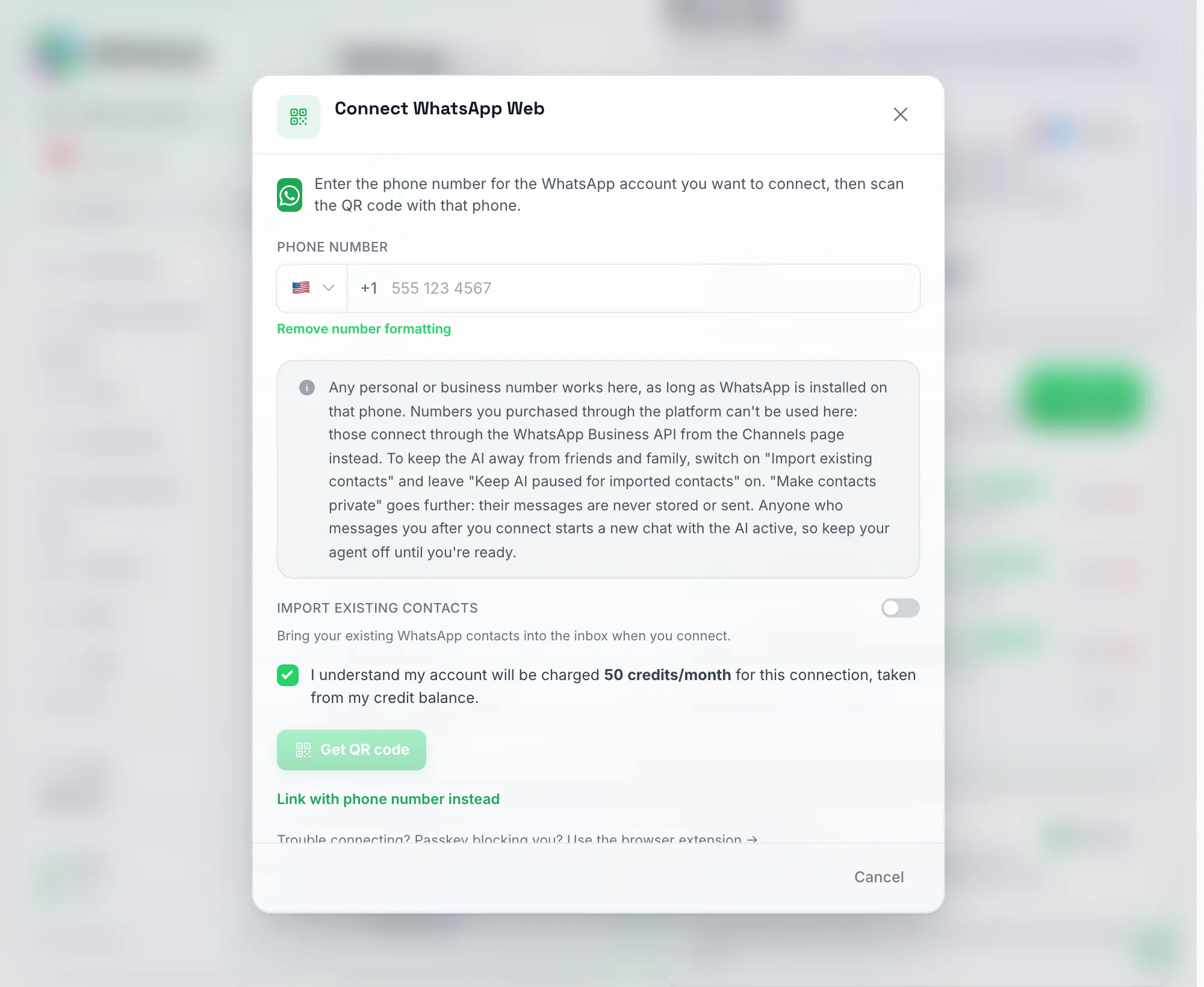 نافذة ربط WhatsApp Web، مع حقل رقم الهاتف، وملاحظة تشرح ما يحدث لمحادثاتك وجهات اتصالك الحالية، ومفتاح تبديل استيراد جهات الاتصال الحالية، ومربع اختيار أفهم أنه سيتم خصم 50 رصيداً/شهرياً من حسابي، وزر الحصول على رمز QR، ورابط الربط برقم الهاتف بدلاً من ذلك