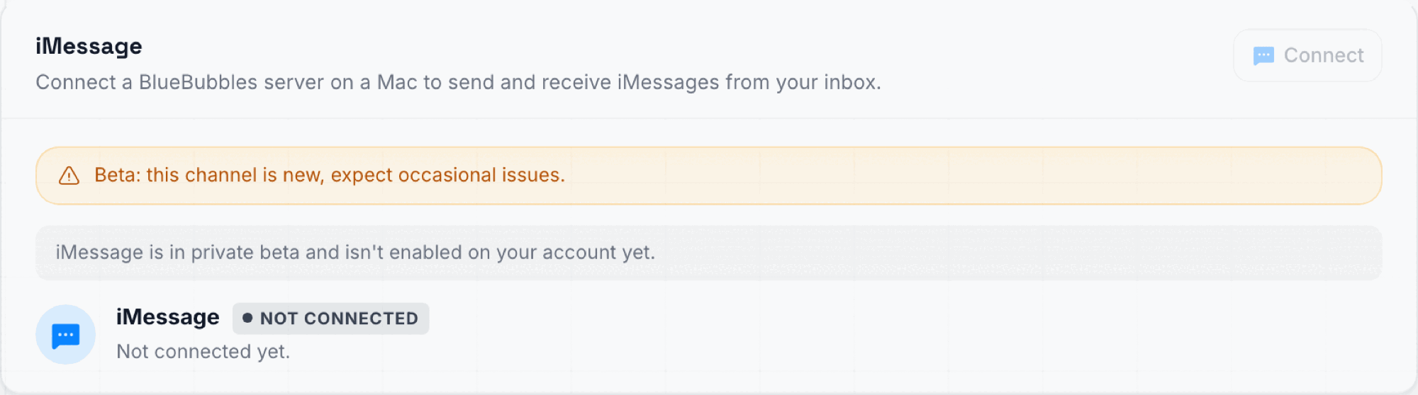 Close-up do cartão do iMessage na página Canais, mostrando um banner de aviso de versão beta, a nota "O iMessage está em versão beta privada e ainda não está habilitado em sua conta," e um botão Conectar cinza