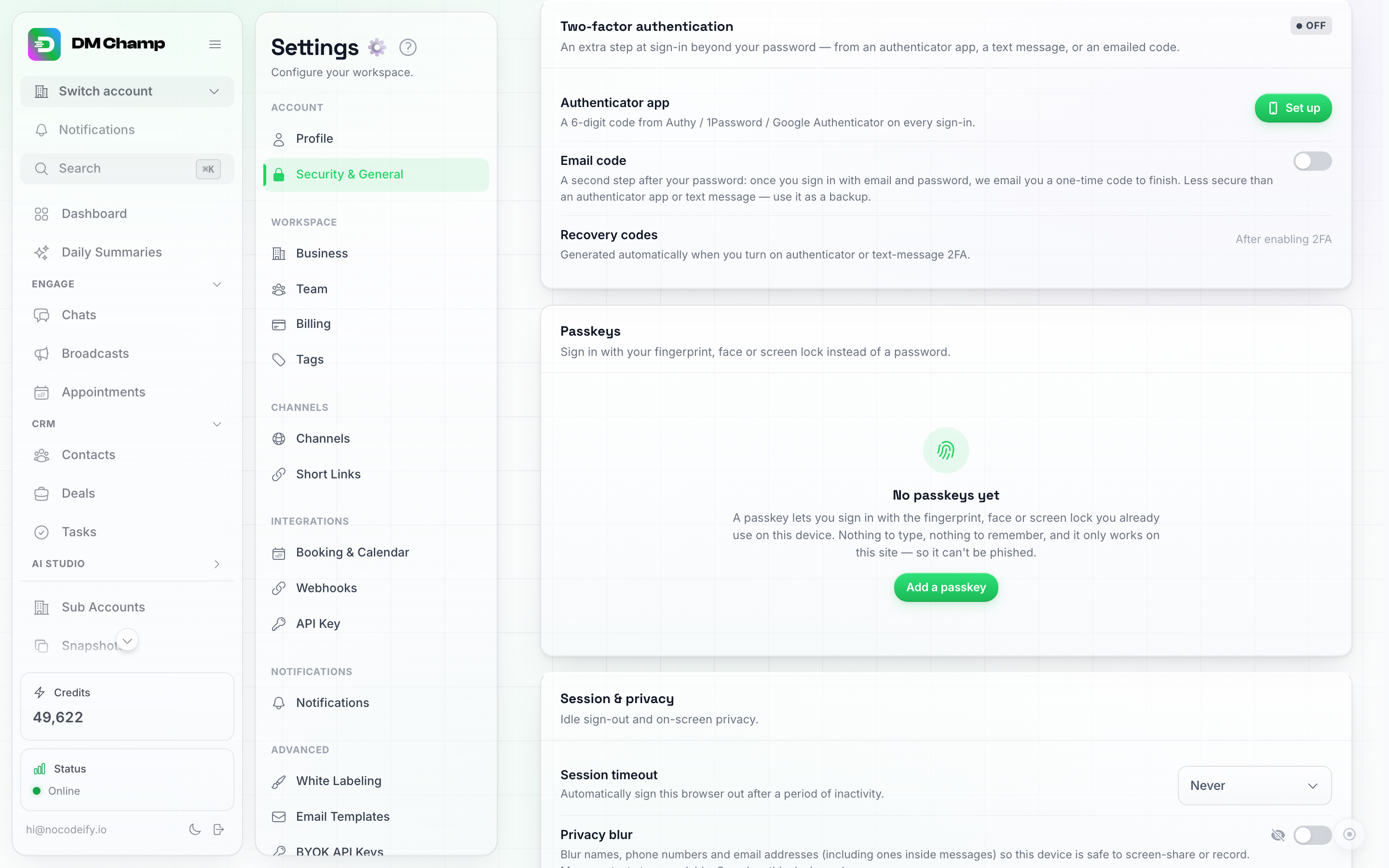 Kartu autentikasi dua faktor, menampilkan baris Aplikasi autentikator, Kode email, dan Kode pemulihan, semuanya dalam status nonaktif/tersedia
